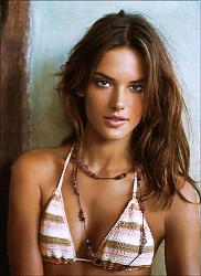 Click image for larger version

Name:	alessandraambrosio7.JPG
Views:	112
Size:	147.9 KB
ID:	6380